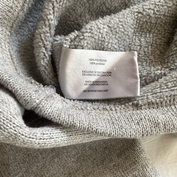 Eddie Bauer quarter zip - Picture 3 of 7